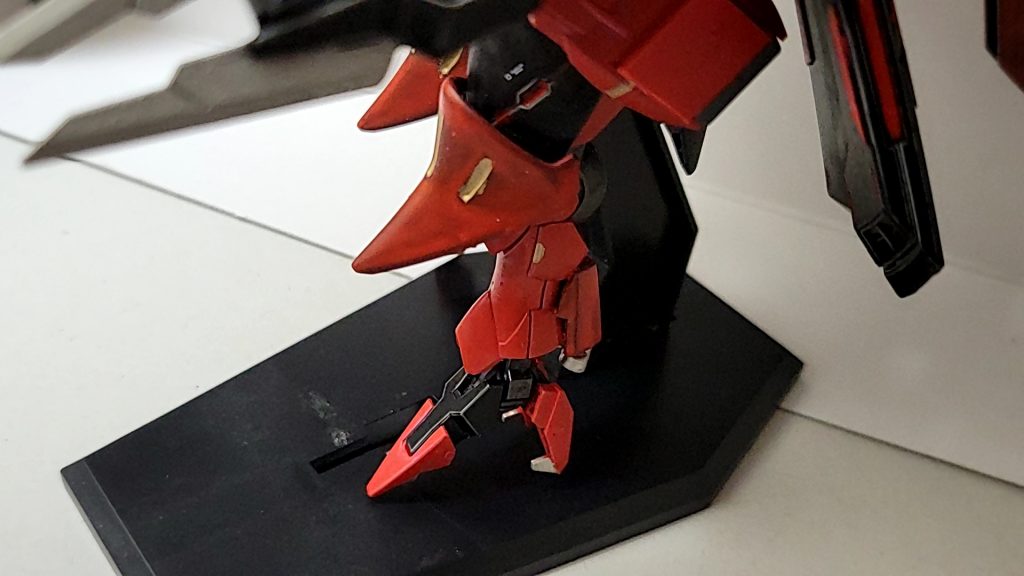 キュベレイの膝パーツ、スラスターノズルを追加