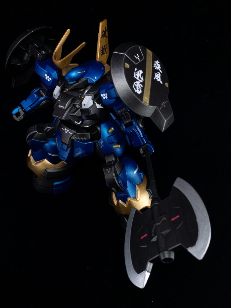 斧の刃先は4アーティストマーカーをタップリとこれまた惜しみなく使えばムラも出にくくいい塗料