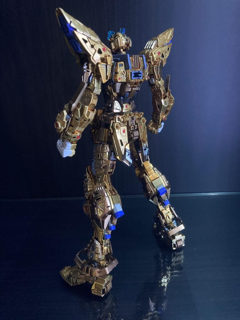 フレームです。成型色パーツはほぼほぼスターブライトシリーズで塗装してます。カッパーゴールド部分はガイアノーツのパールカッパーとスターブライトゴールドを混ぜて作りました。