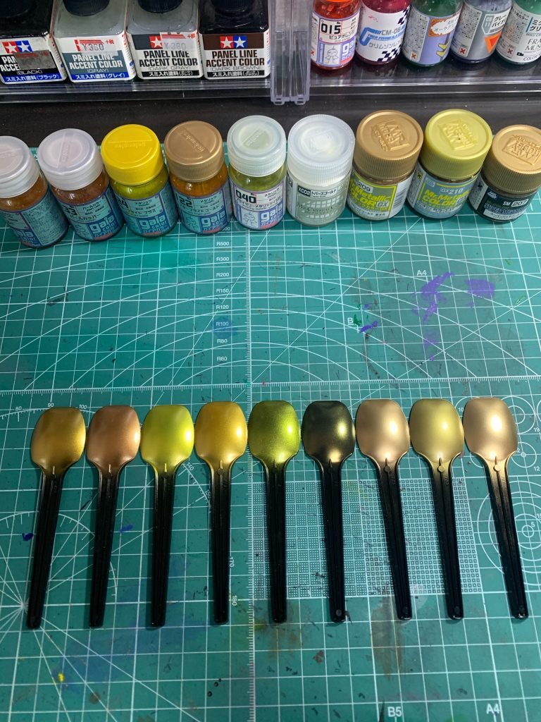とりあえず持っているゴールドを全て試し塗りした様子です。このまま使用してる色はほとんどありません。まんま使った方が良かったかな〜と思う色もありますが、今回はこれで良しとします(笑)最後まで閲覧ありがとうございます!