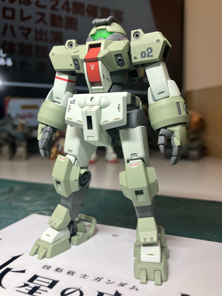 デミトレーナー–2枚目/制作者：ジョニー服部