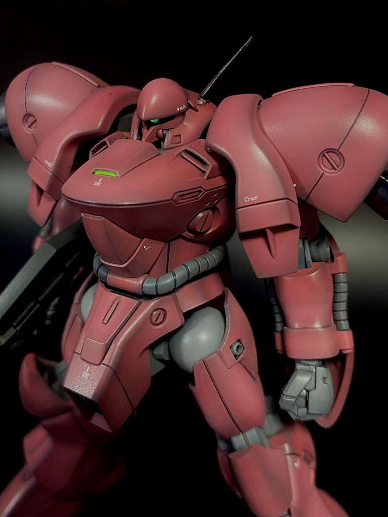 各部ダクト（？）を開口、モノアイクリアパーツ化、脚部各関節で計3㎜延長。