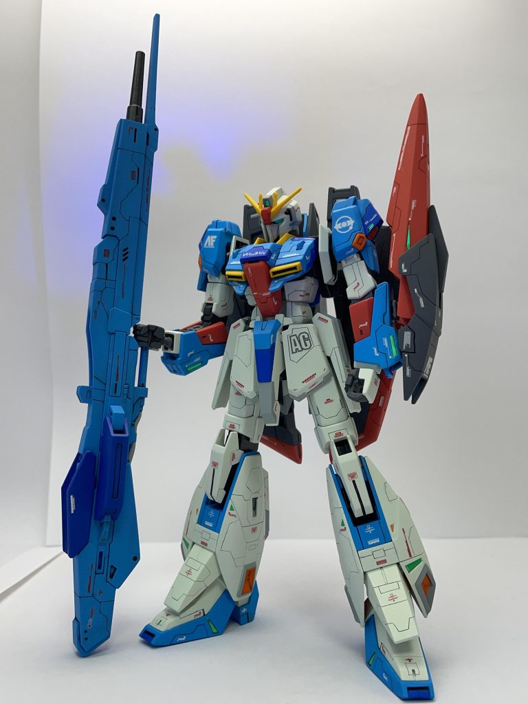 ガンプラ復帰の2作目でしたが、最近のガンプラは凄いですね。ほぼ素組みでプロポーション、可動共に素晴らしいです!時間制約がありましたが作っていて楽しかったです。こんなんですが、最後まで見て頂きありがとうございました。