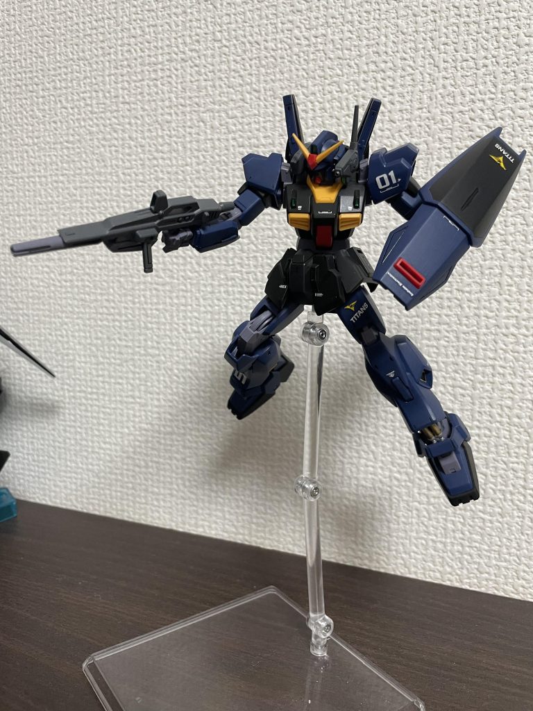 最後は1番お気に入りの射撃ポーズを。それでは最後までご覧いただきありがとうございました、2023年皆様のガンプラライフも充実しますように!!