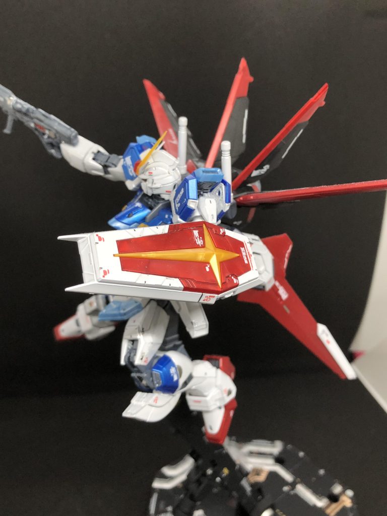 シールド側から。シールド広げた状態を撮るの忘れてました。