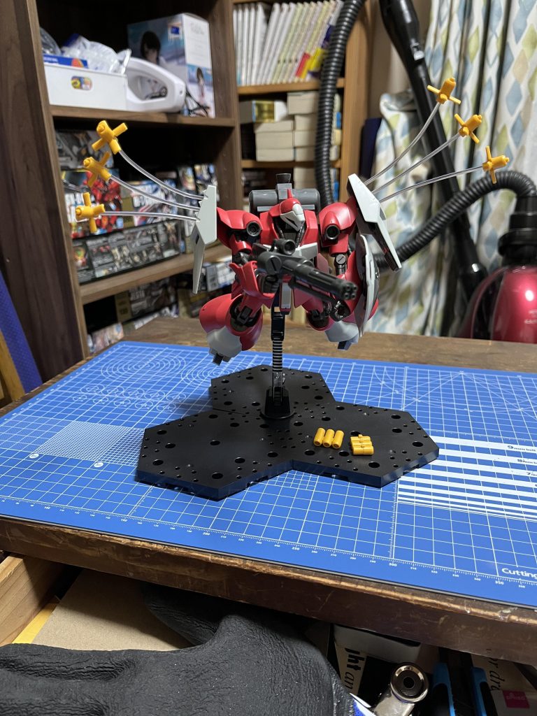 ファンネルを飛ばしていますw