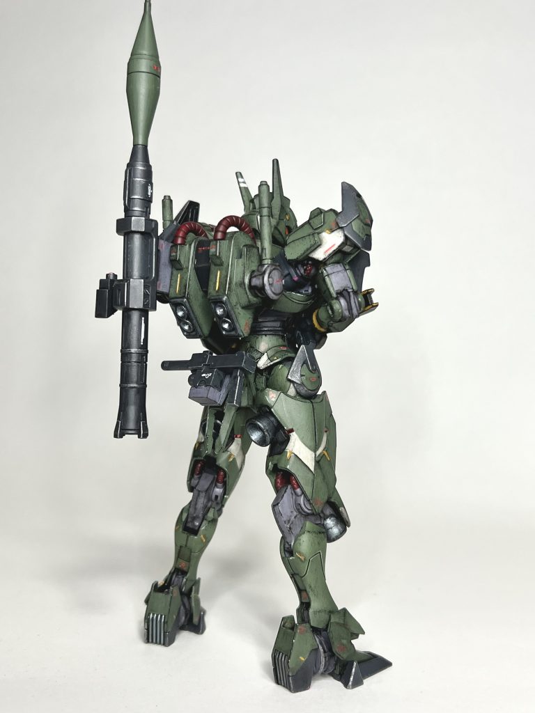 後ろ。フル装備。