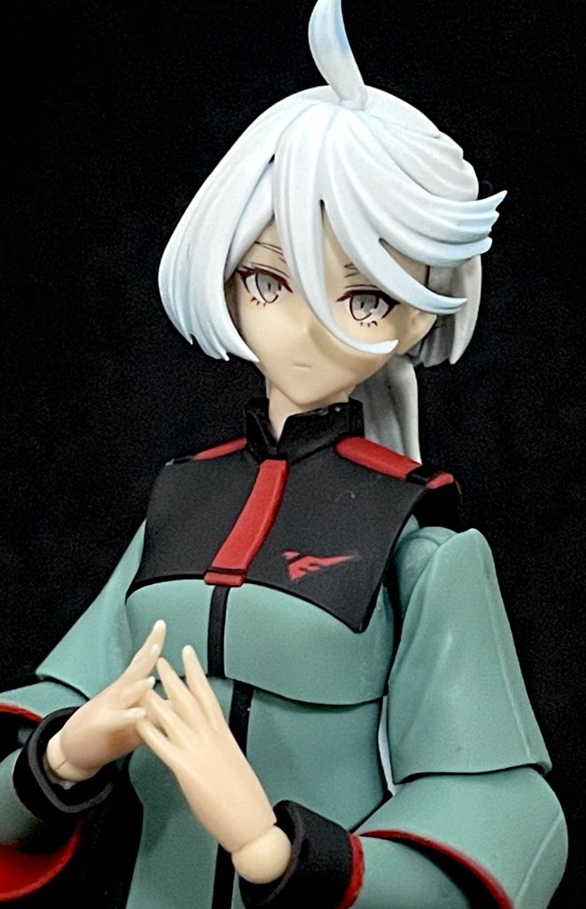 創彩の手首は、繊細で女性らしい造形で、種類も多いので重宝します。