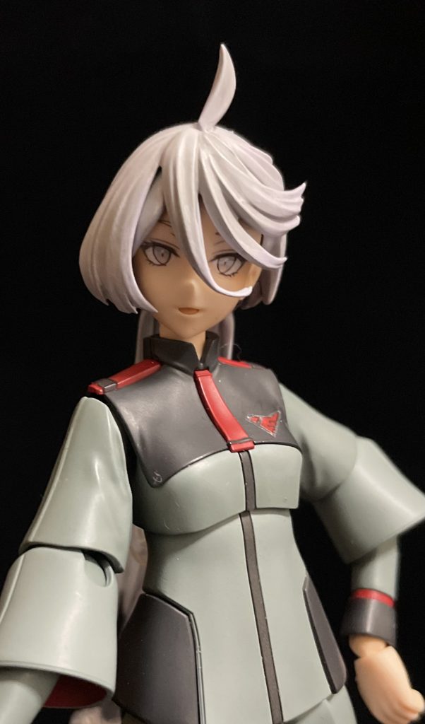 肌色はガイアノーツのサフレスフレッシュピンクとサフレスフレッシュオレンジを1:1で混ぜて使用しました😊あごの下や指なども吹いたのでシャドウが作れたと思います。