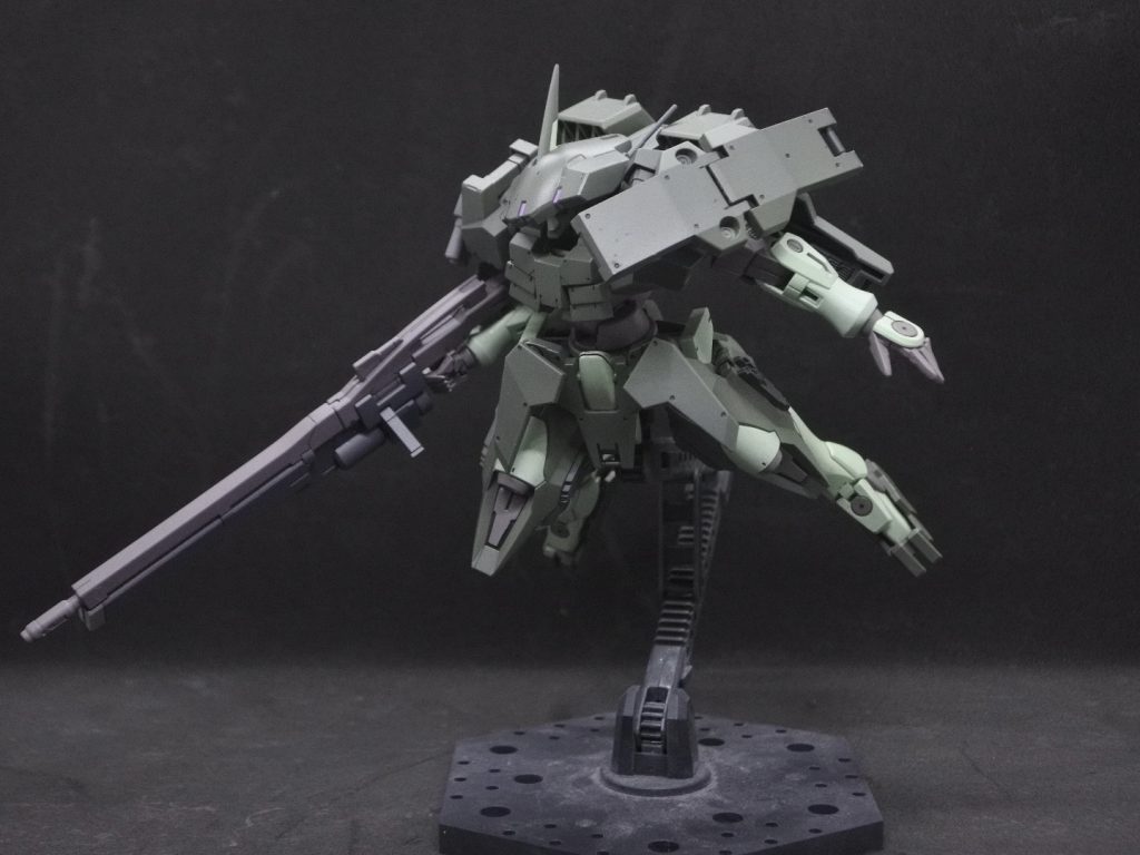 アクション一覧首部と腰部はボルアムを取り付けて元キットよりも広い可動域を確保しています