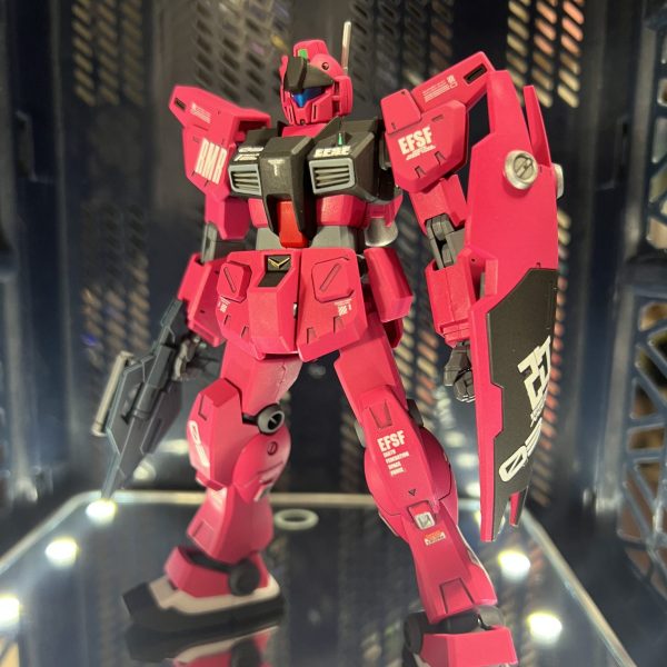 ジムカスタムⅡ typeE ライラ.ミラ.ライラ大尉搭乗機