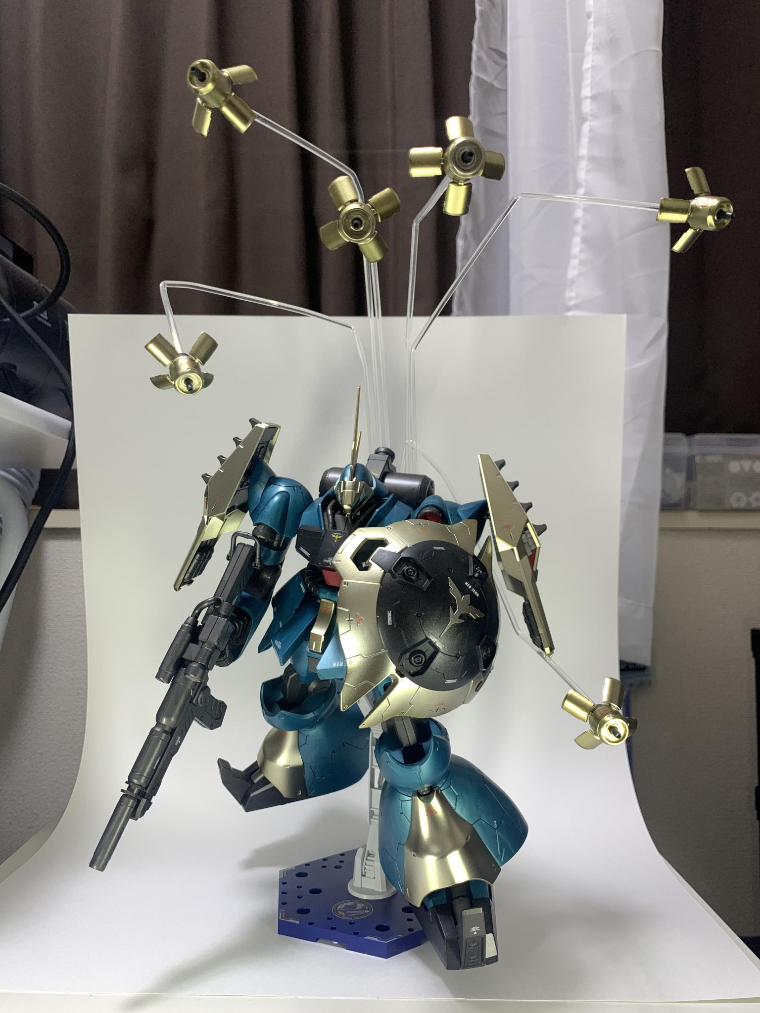 RE/100 ヤクト・ドーガ ギュネイガス機｜たちばなさんのガンプラ作品