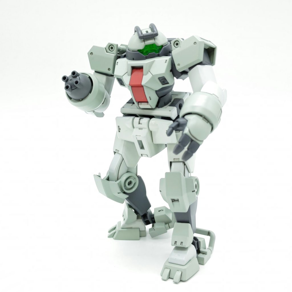 作中で独特の換装により装着する…なんだこれ？四連ビームマシンガン(?)を装備。こういうゴッソリ換装するの、なかなか好きよ。