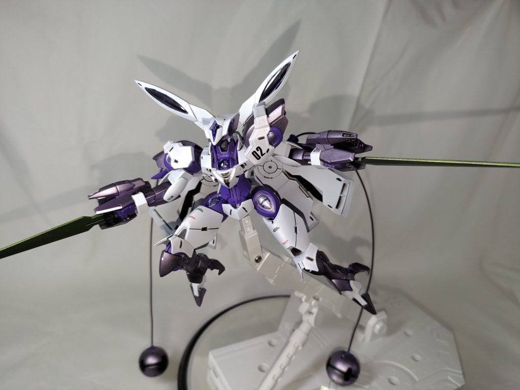 箱のパッケージっぽいボージングで撮影内部はガイアノーツさんのEx-10(フラットクリアー つや消し)それ以外のパーツはEx-09(セミグロスクリアー 半光沢)でコートしました