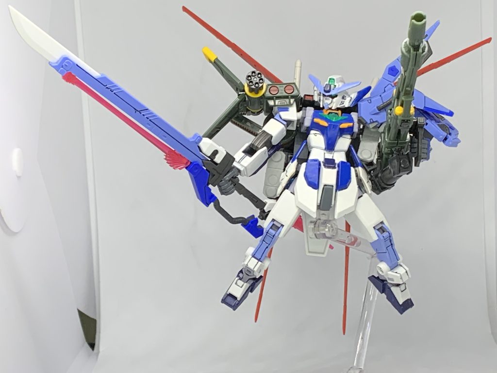 と言う訳でパーフェクトシナスタジアでした。せっかくなので歴代ガンダムの武装を纏っていくのも面白そうですが財布には優しくなさそうなので何か思いついたらまた形にしていきます。