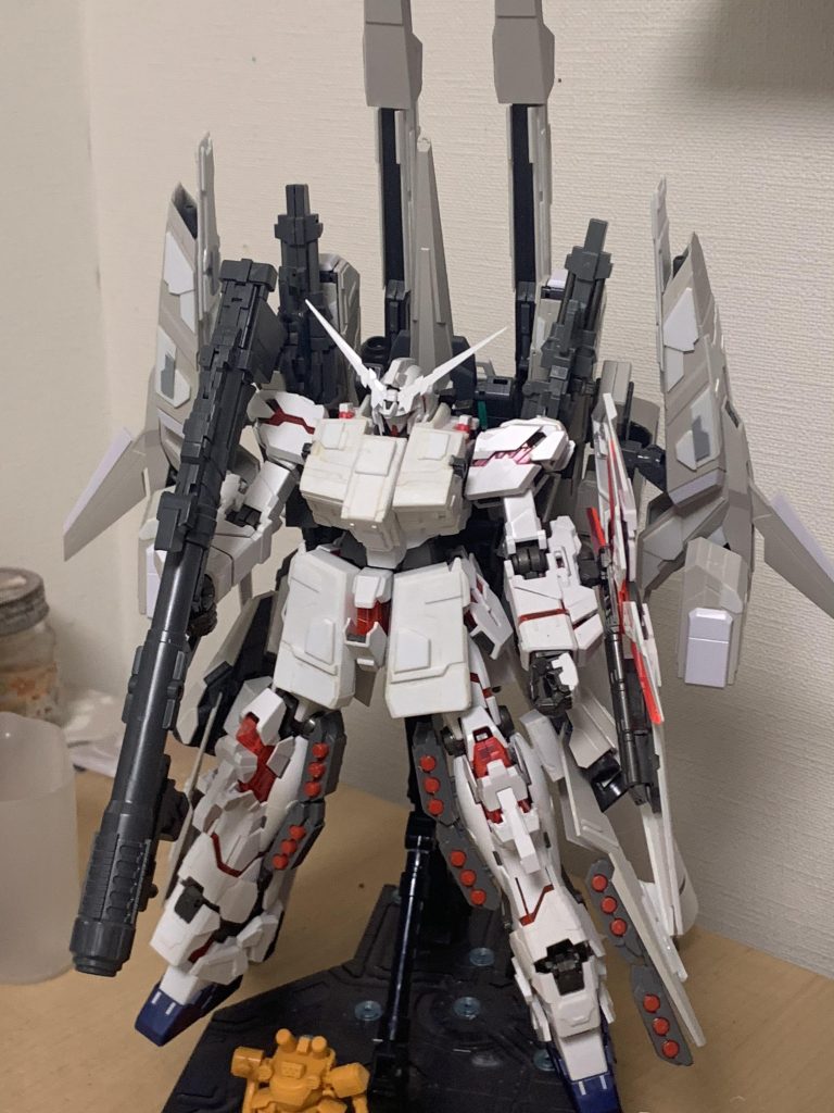 2年も放置してると接着剤部分とかがだいぶ黄ばみますね