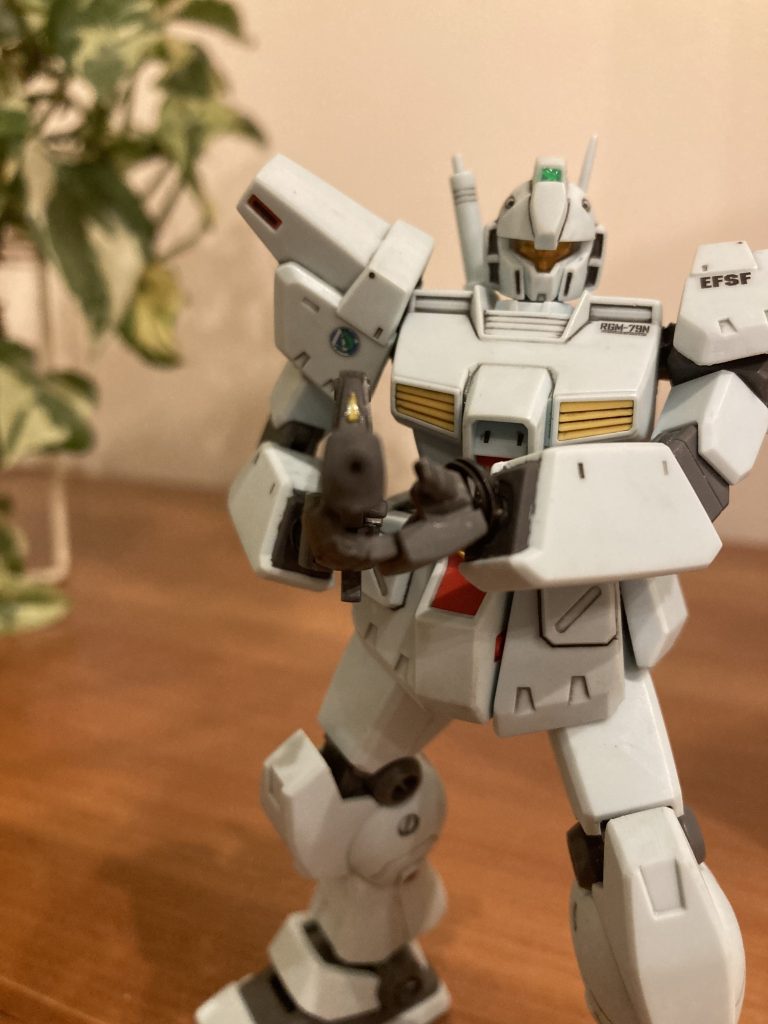 部分塗装、つや消しで仕上げてみました。センサーはラピーテープとレジンを使っています。お手軽に作ったのでよりで見るとちょっとアレですね^_^