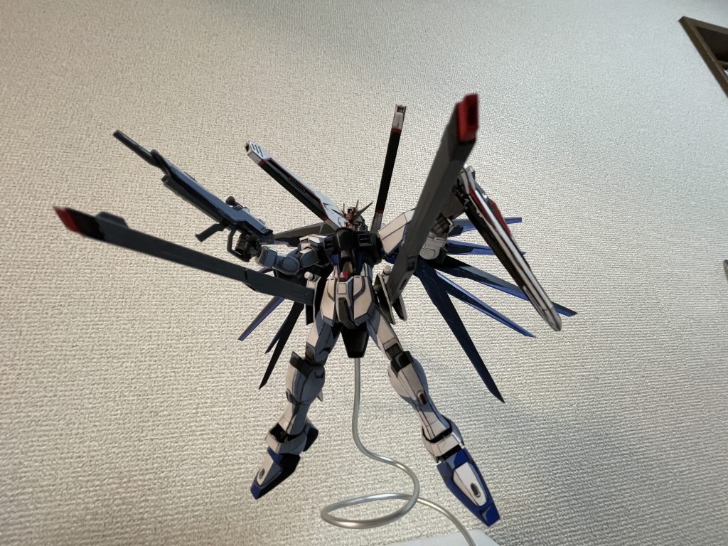 シールドの持ち手を作りました。