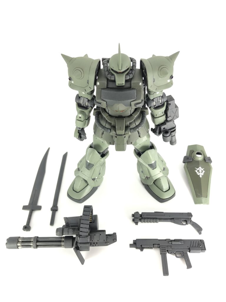 武装展開の図武装が多い時によく見かけるやつです。実はこの画像を撮る少し前にガトリングのベルトリンクを粉々に粉砕してしまい作り直すはめに…仕事や体調不良以外で投稿が伸び伸びになってた原因の一つだったりします…🥴そして今回から白背景にしました!もともと撮影ブースのようなモノが無かったので、ねとらぼで紹介されていた「プラモがかっこよく撮れる! 500円で作れる撮影ブースが天才的アイデア」を真似した影響です。前回までの適当な背景と違いしっかり撮れてるみたいなので、当分はこの方法で撮影したいと思います。最後までご覧いただきありがとうございました!!