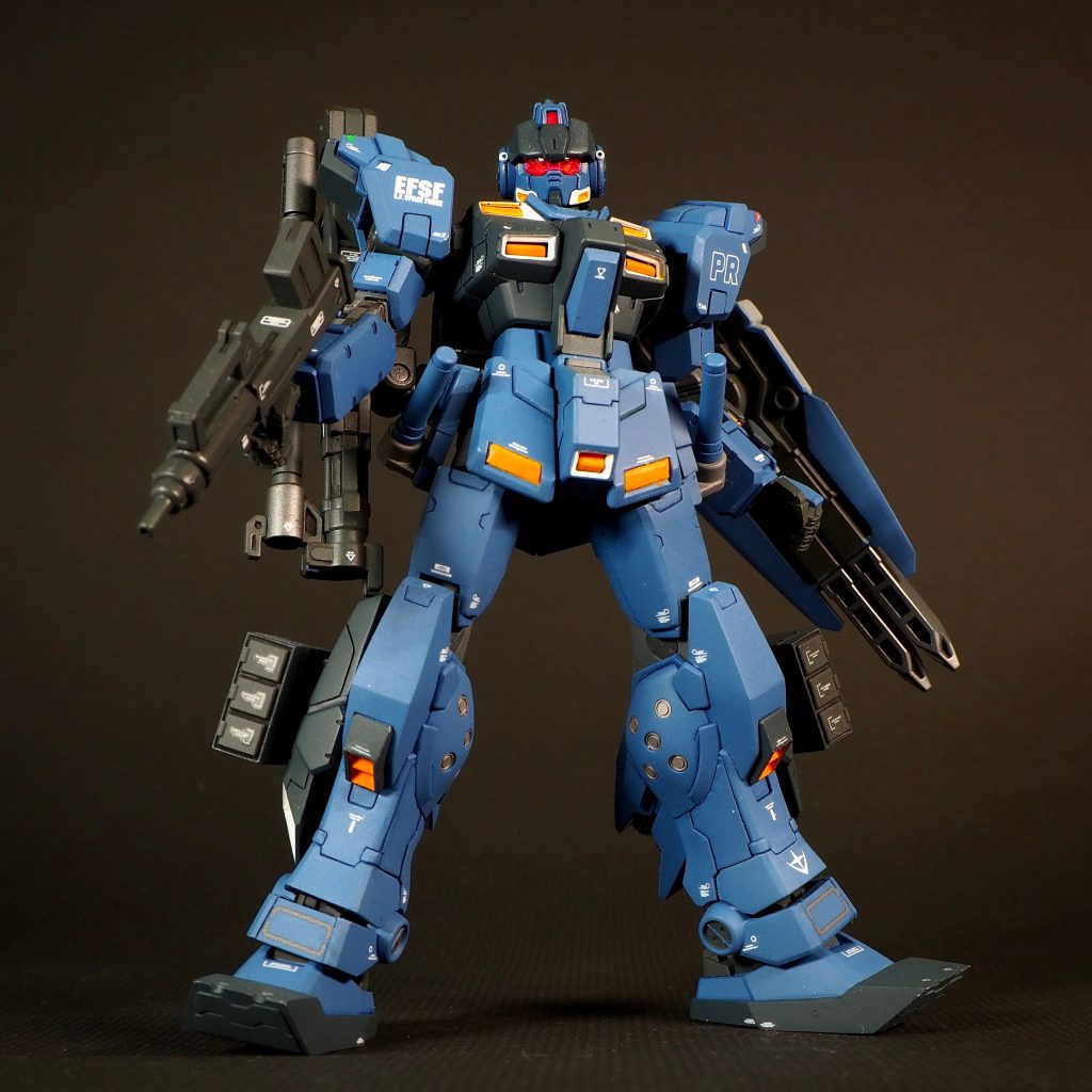 素立ちが苦手なキットですので、煽りアングルで。