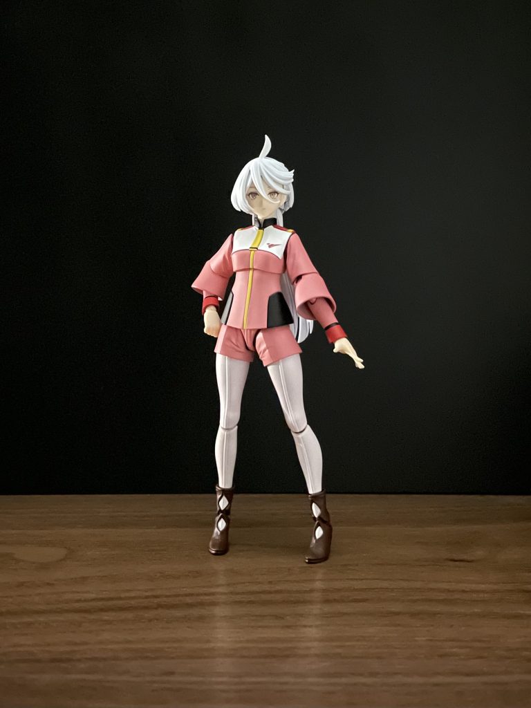 ミオリネ（連邦軍カラー）「このダブスタクソ軟弱者！」ミオリネはセイラさんの制服イメージで塗装しました。