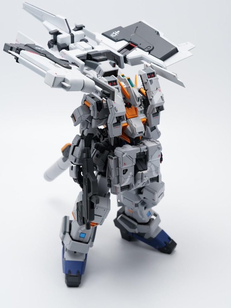 各種換装による性能の変化がウリのヘイズルですのでフルドドを載せたラー形態にも当然対応です。