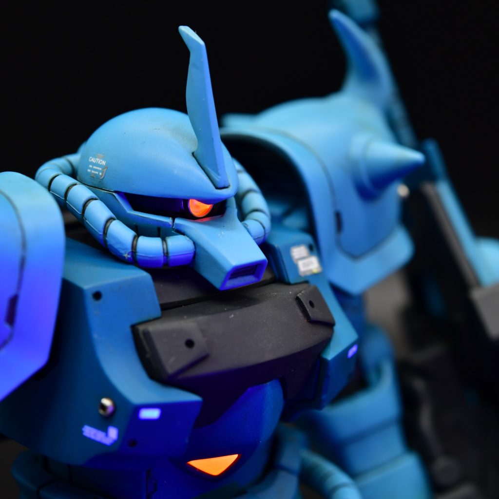 モノアイにはHアイズとメタルパーツを使っています。仕込むのに加工が大変でした。最後までご覧頂きありがとうございました。