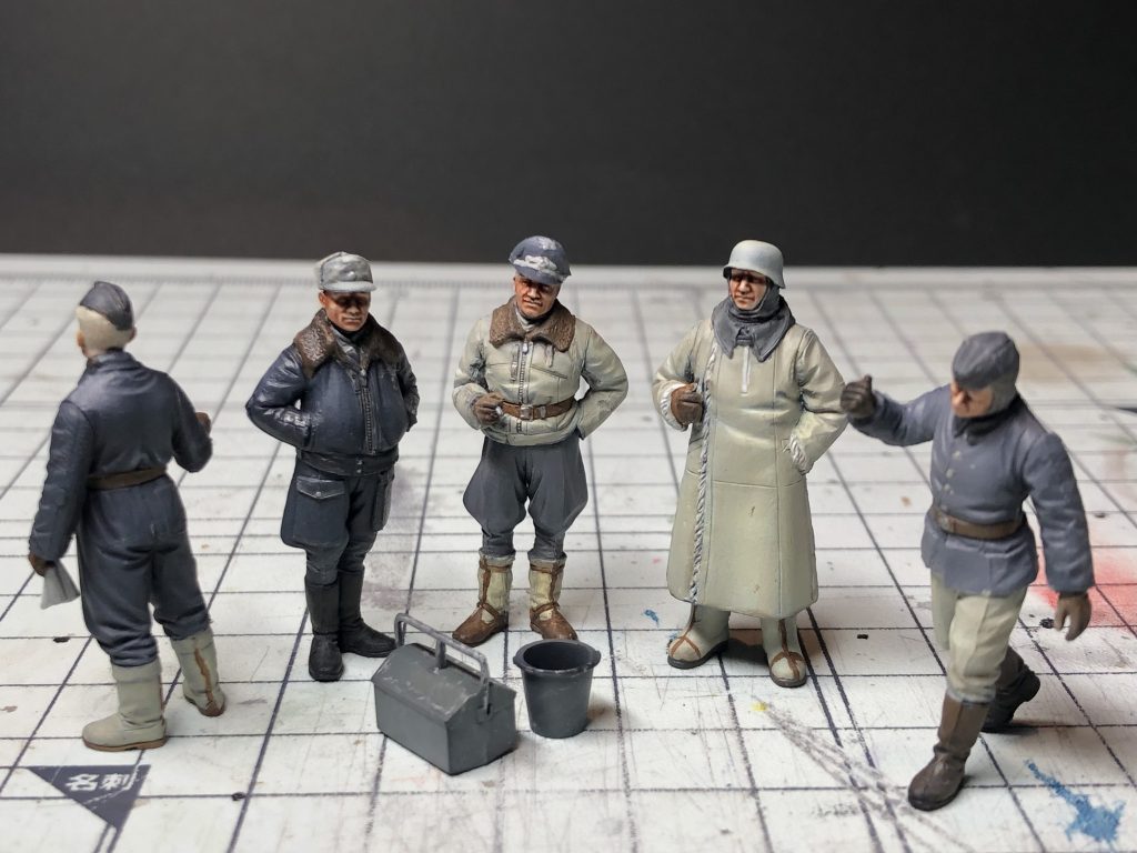 フィギュアを作って…