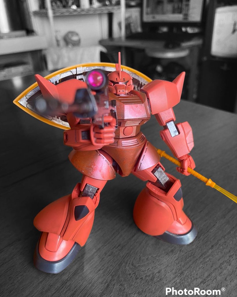 ビームライフルの照準は百均のキラキラシール。