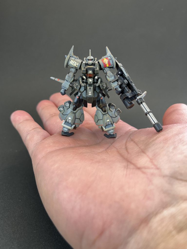 数ある素晴らしい作品の中から、こちらをご覧くださり、ありがとうございます!老眼ズには厳しい逸品。メガネタイプのルーペを使って頑張りました。合わせ目が上手くいっていないのはご容赦ください(ノ∀`*)