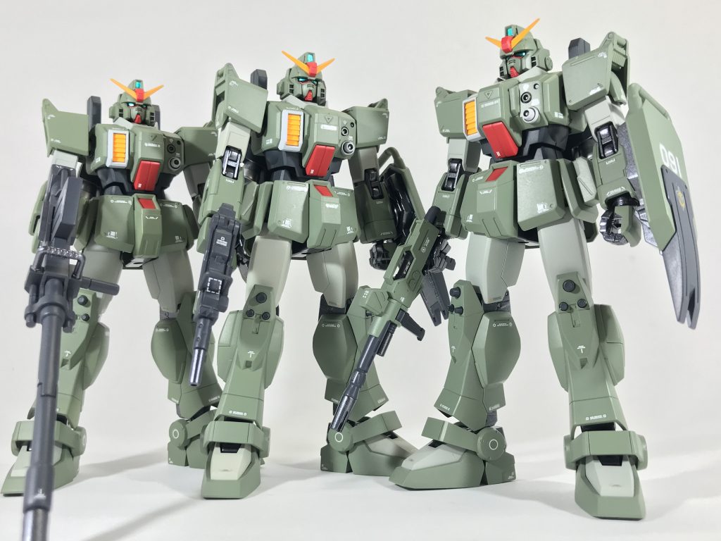 ガンダムとは言え量産型扱いなので数が揃うと壮観ですね〜