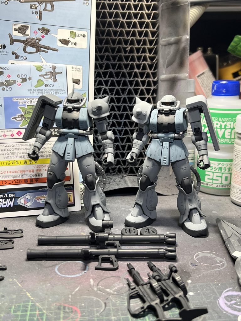 部分塗装は筆塗りです。