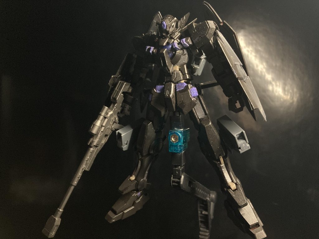 まあ敵(リボンズ達)が作ったガンダムです!