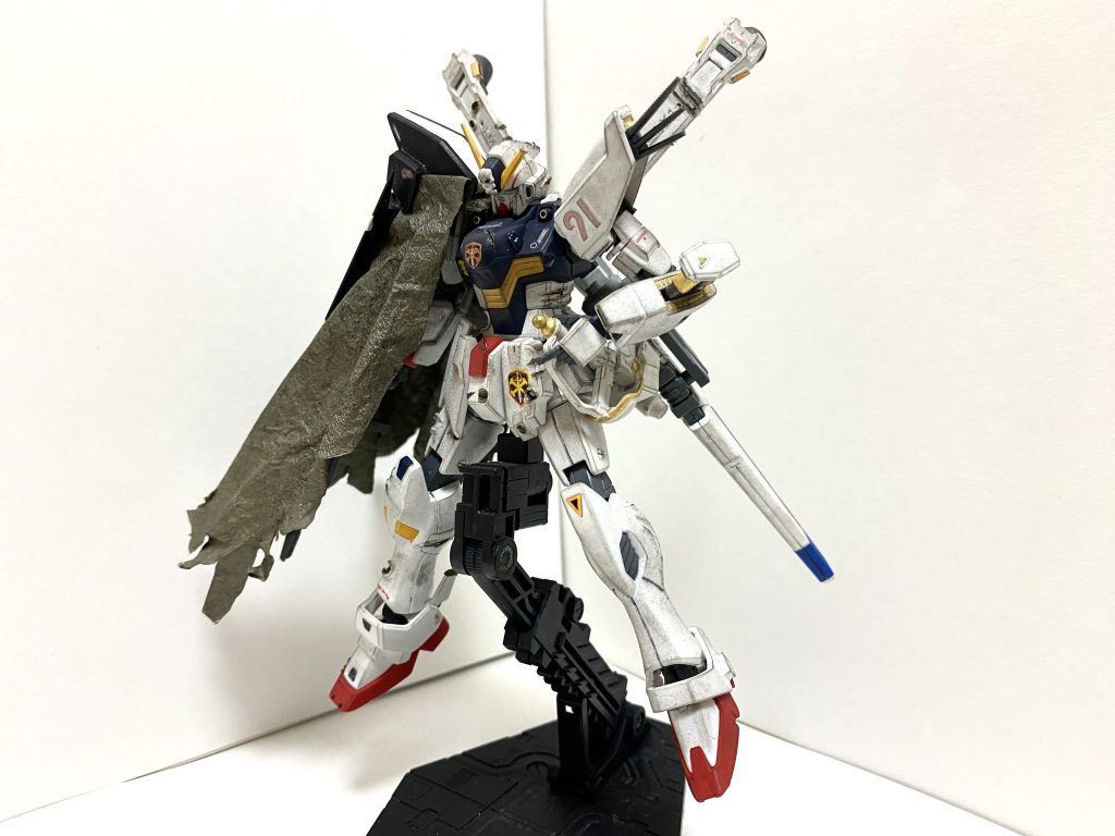 軍刀を構えている感じで