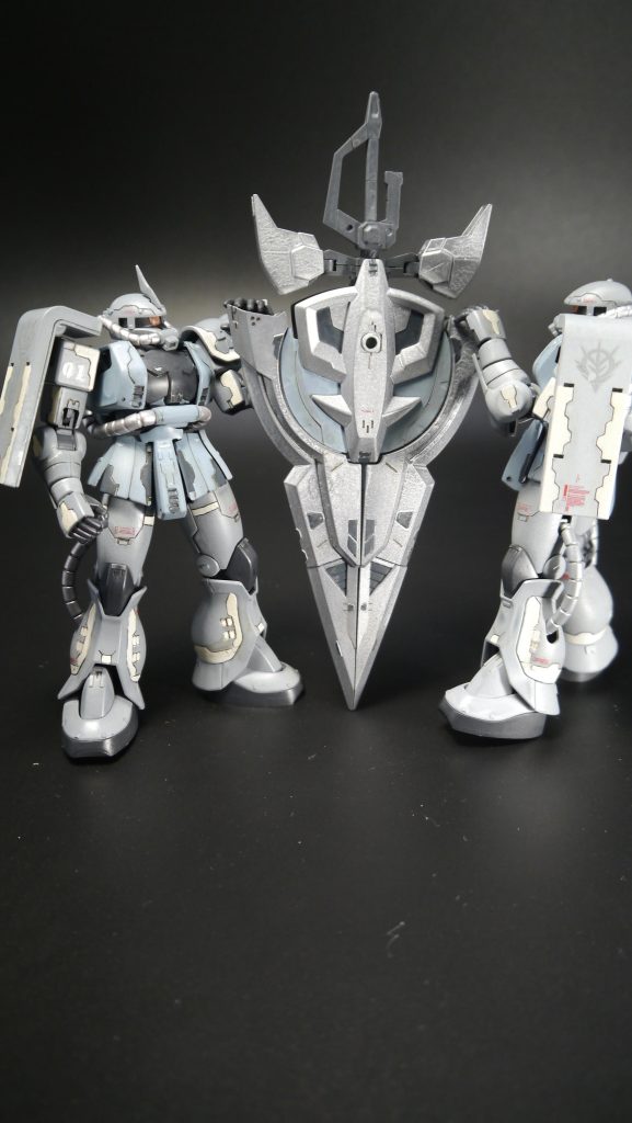 量産型ジオニックソードを2人で。