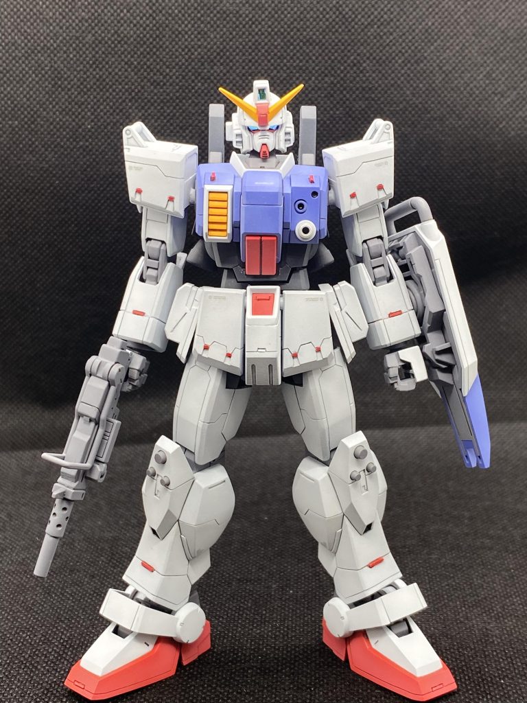 HGUC陸戦型ガンダム–2枚目/制作者：パティシエ