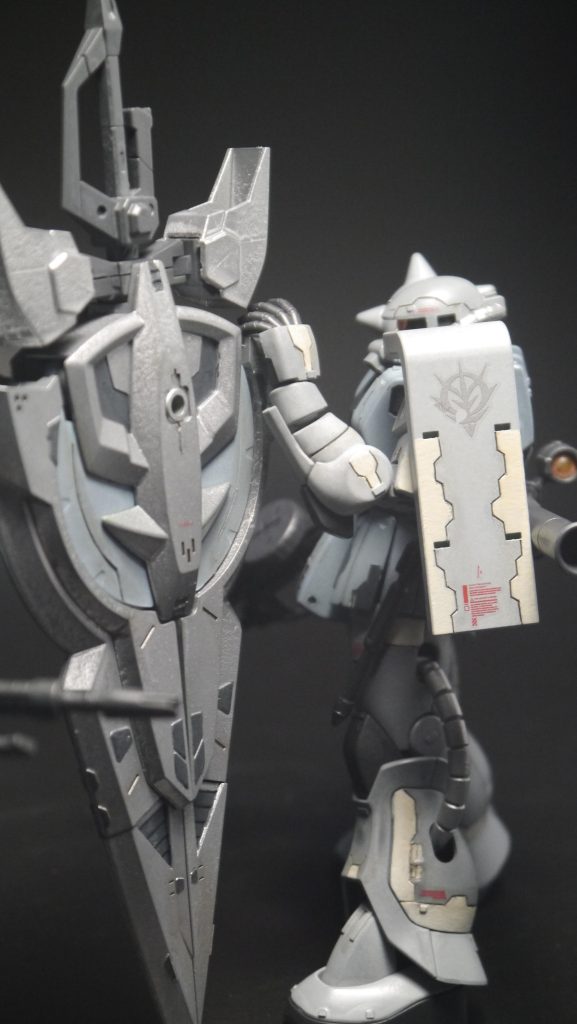 HGザクII +量産型ジオニックソード–5枚目/制作者：オッサムライ