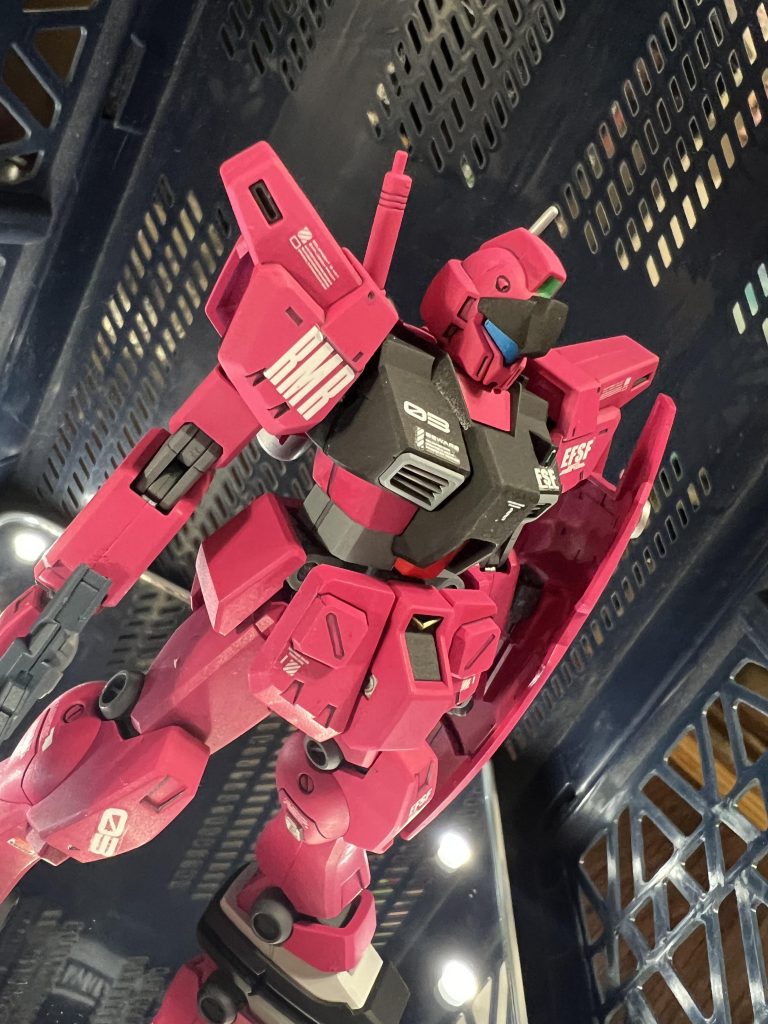 今回はライラ姉さんをイメージしてチェリーレッドを採用したのですが、思っていたよりピンクになってしまいました😓