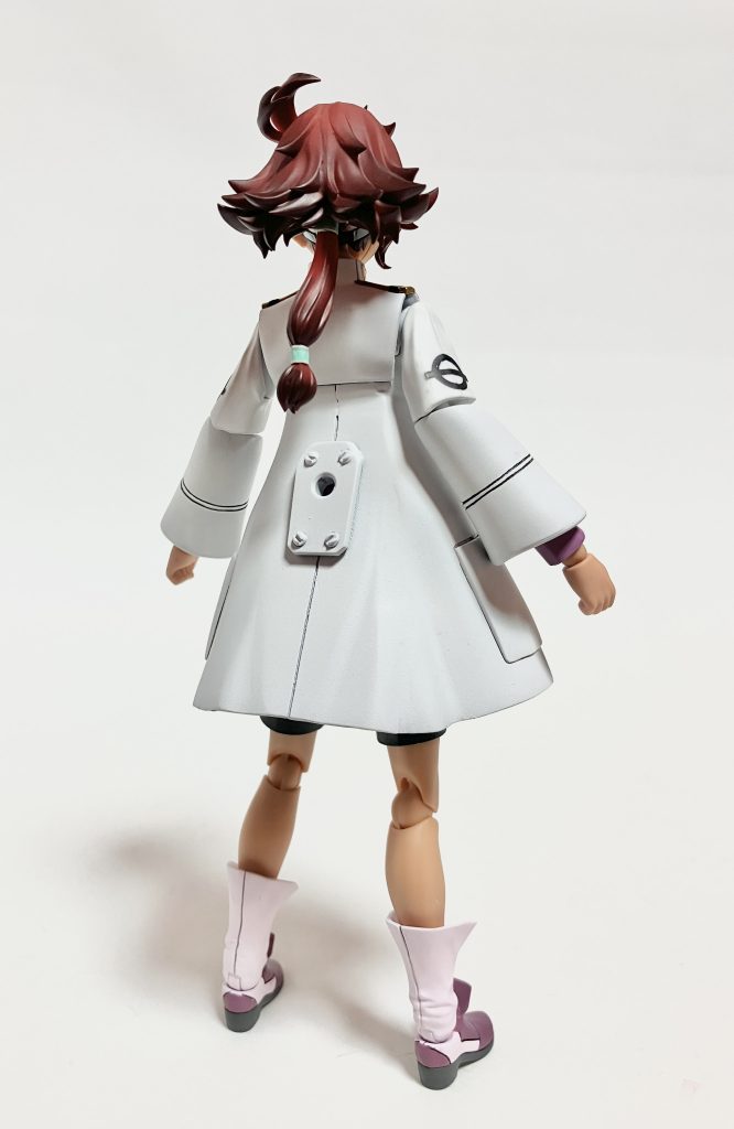 スレッタをベースにシオンのパーツをミキシングしてシオン風な出立ちに仕上げました〜腰部にはメイレスレイキ改の余剰パーツを取り付けて後述するレイキユニットの接続アダプターとしました。