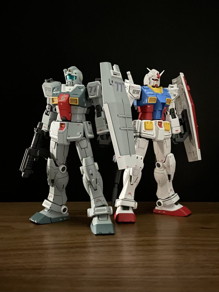 ガンダムと。次に発売されるガンキャノンも並べたい。