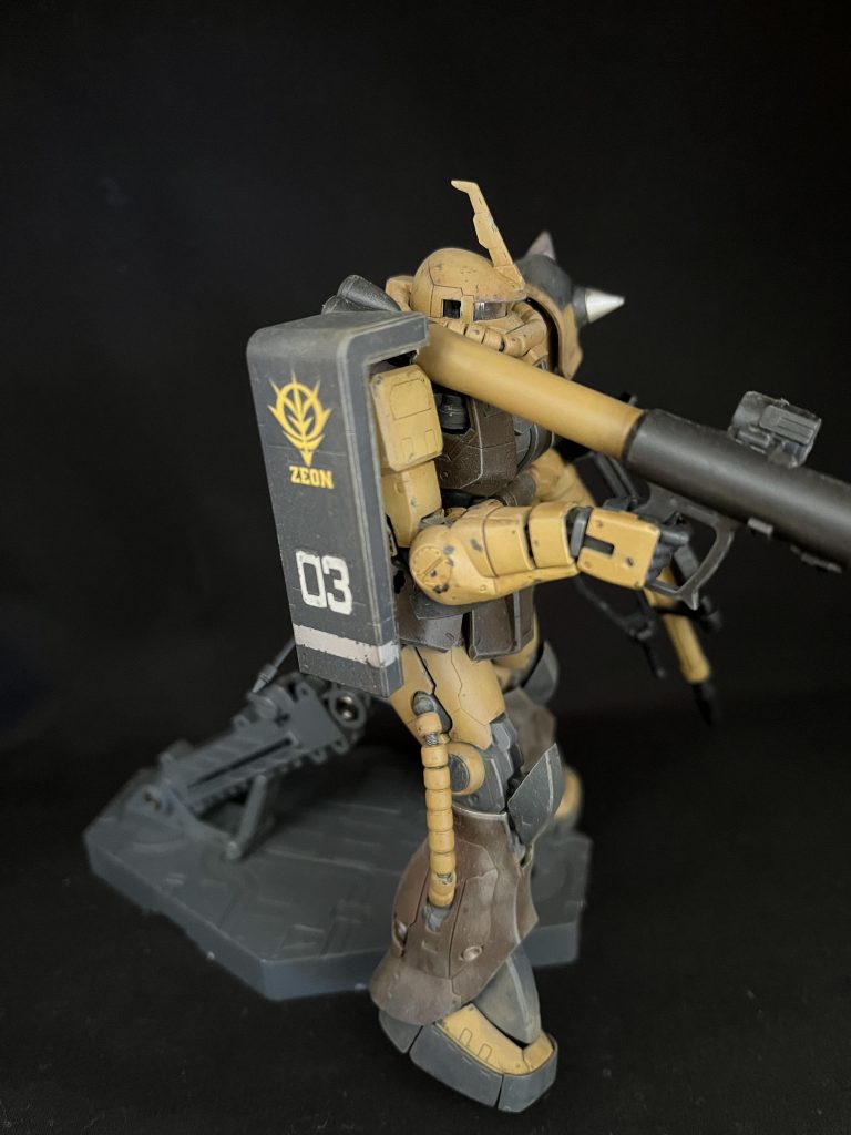 ガンダムマーカーMSVセットのダークイエローとブラウングリーン使用でめちゃくちゃ好みの色になりました。バラ売りして欲しい…特にダークイエロー