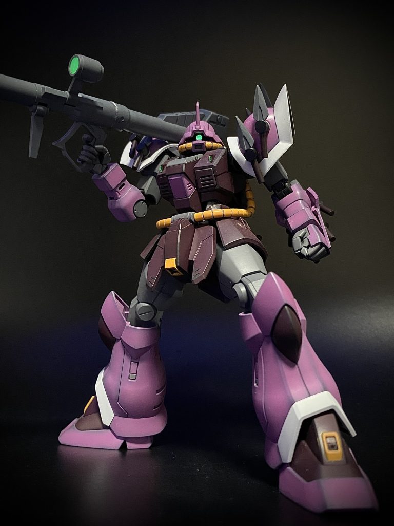 改造はおろか、デカールも一切貼ってません。というのも、この機体についてはガンダムUCで一度見ただけで、よくわかってないから‼︎