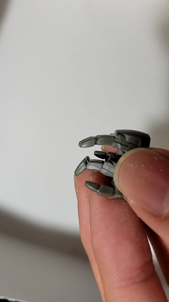 平手の指の角度を若干変更