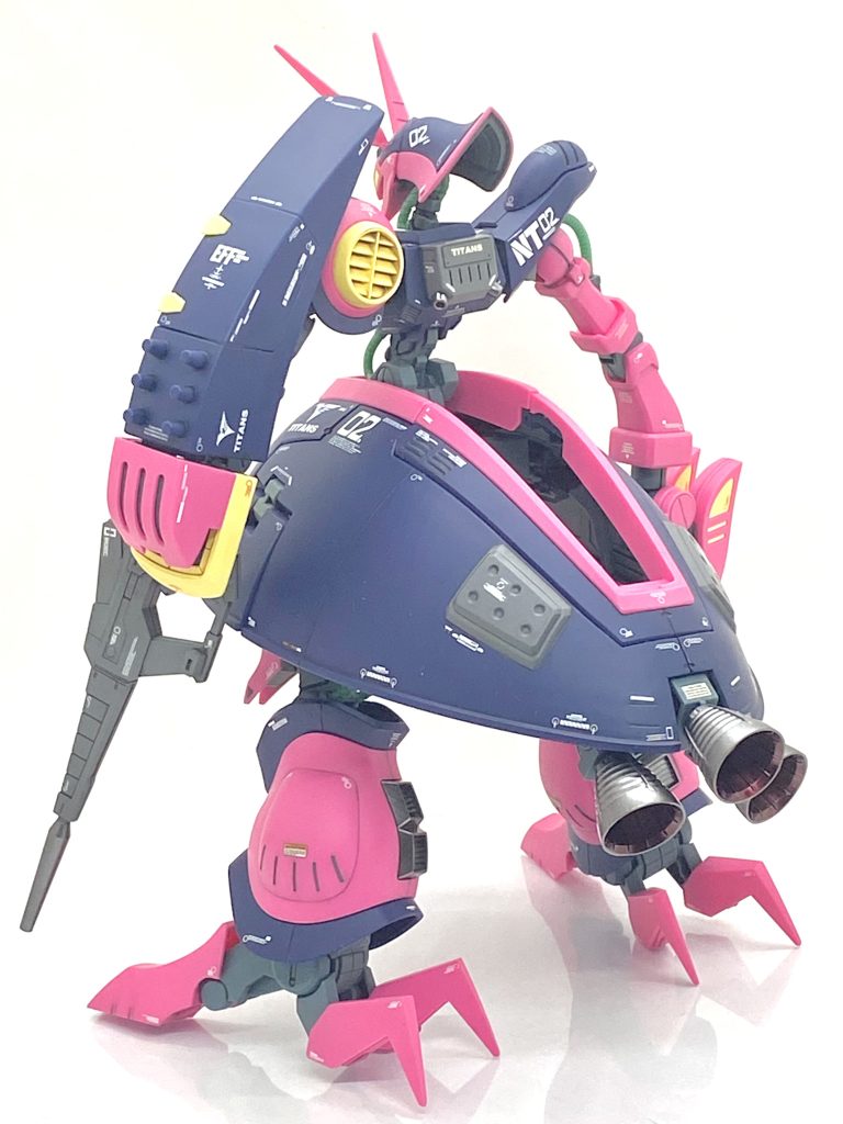 塗装箇所とカラーレシピビームライフル本体、メガ拡散粒子砲、バックパック等→(クレオス)ニュートラルグレースカート裏、右腕手首、凹部ディテール等→(クレオス)旧ガンダムカラーエクストラダークグレーバーニア、ビームライフル先端部等→(ガイア)フレームメタリック(1)黄色部→(ガイア)サーフェイサーエヴォ レモンイエロー