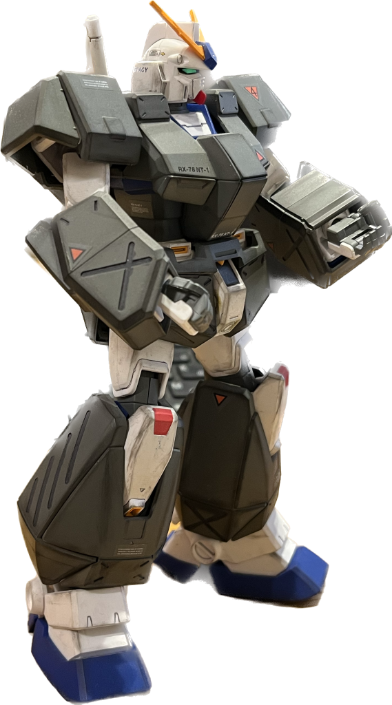 旧MGは寸胴な感じでスタイリッシュさがないけど、チョバムアーマーを着せるとちょうど良い。