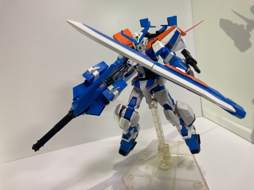 手持ち剣のような状態にも出来る