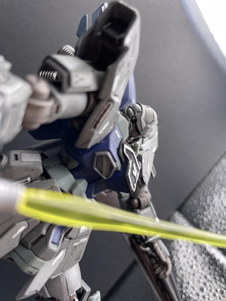 ビームサーベル構えアップ