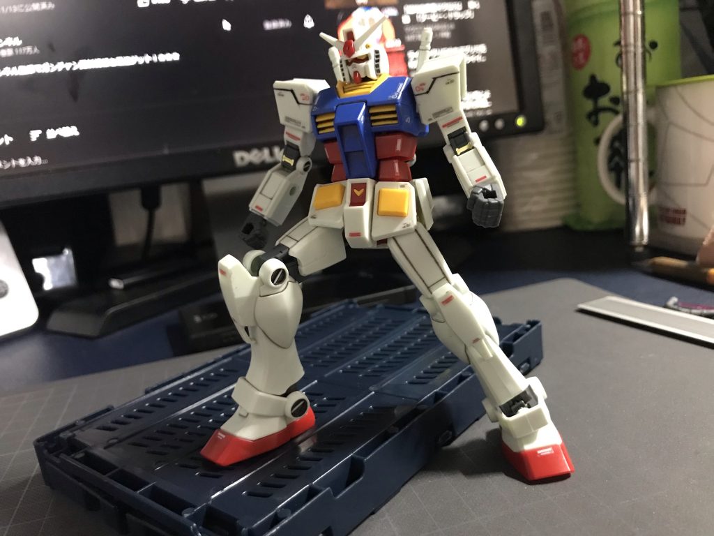 ガンダム大地に立つ