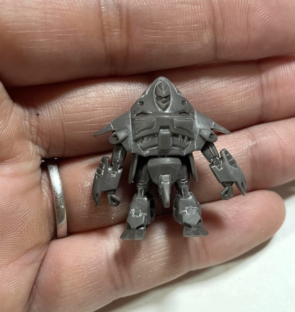 塗装前。モールドを掘り込みました。