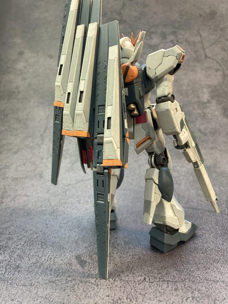 少しだけ金属を表現。